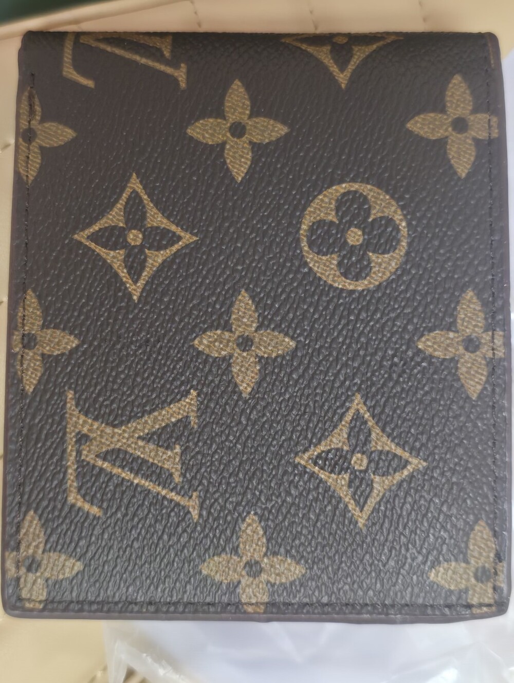 Lv Wallet Bi Fold Never Used Multi Card Spots And Id Slot